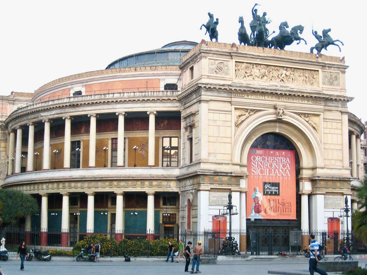 Politeama Garibaldi Színház, Palermo online puzzle