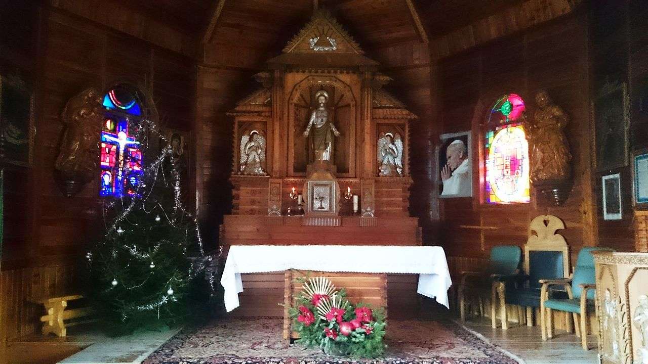 Biserica Sfintei Inimi a lui Isus din Szczawa jigsaw puzzle online