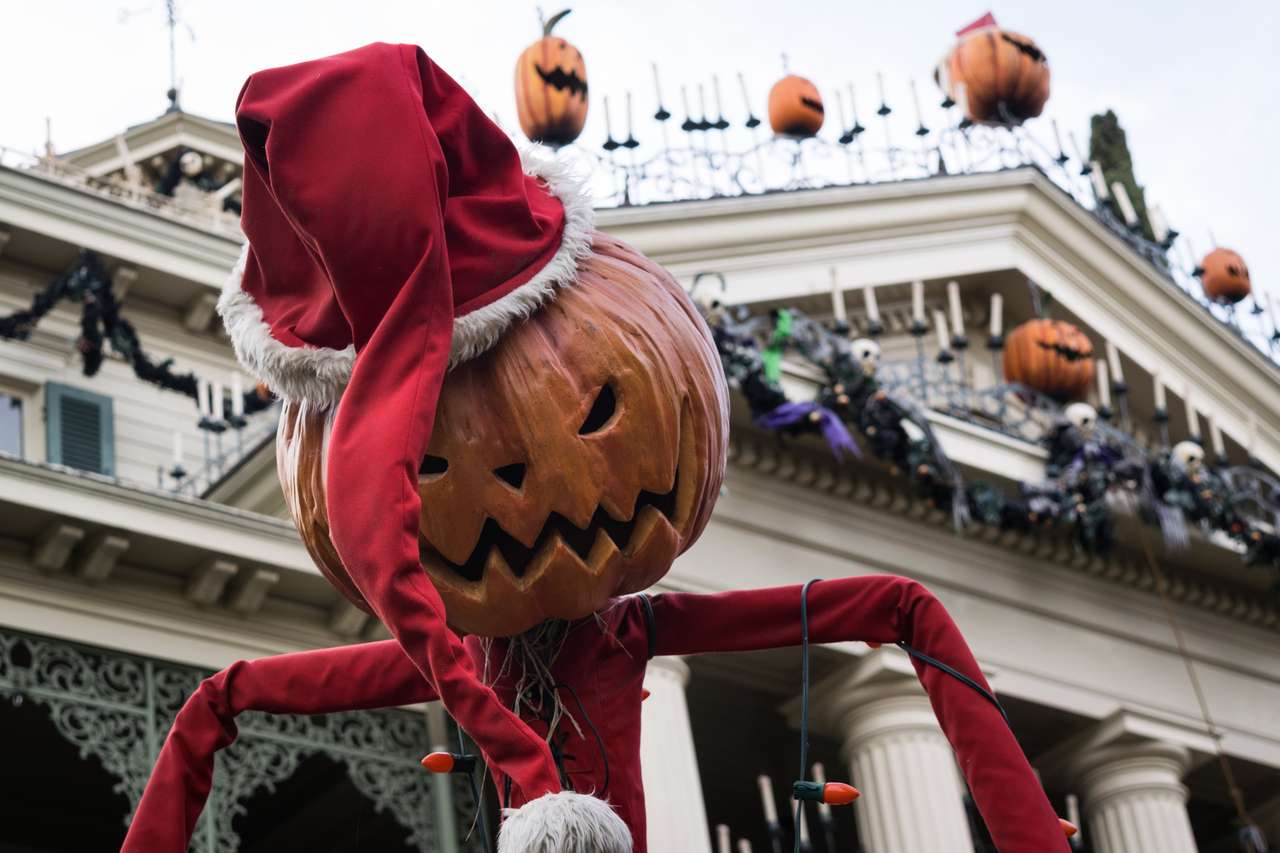 The Haunted Mansion - Disneyland rompecabezas en línea