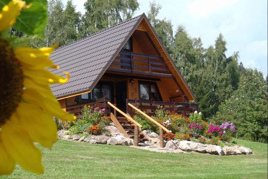Lubawka - een houten huis legpuzzel online
