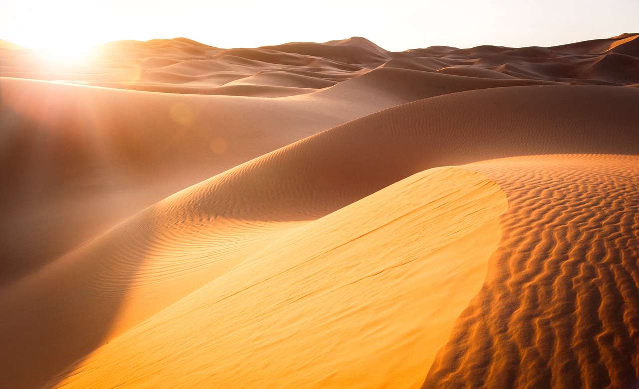 Hermosas dunas de arena en el Sahara. Marruecos, Africa rompecabezas en línea