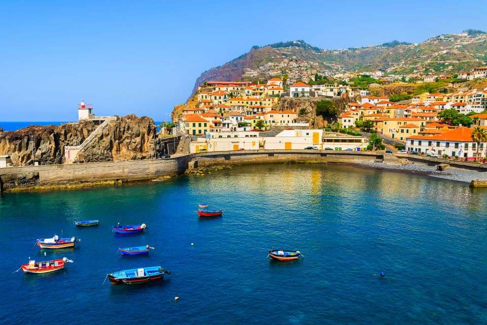 Pobřeží ostrova Madeira v Atlantském oceánu online puzzle