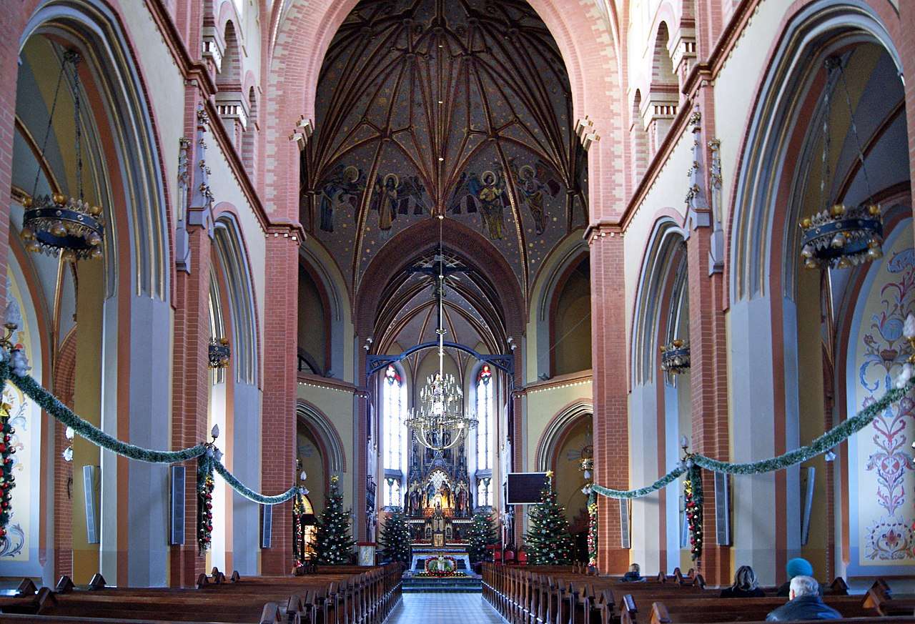 Igreja da Sagrada Família em Tarnów puzzle online