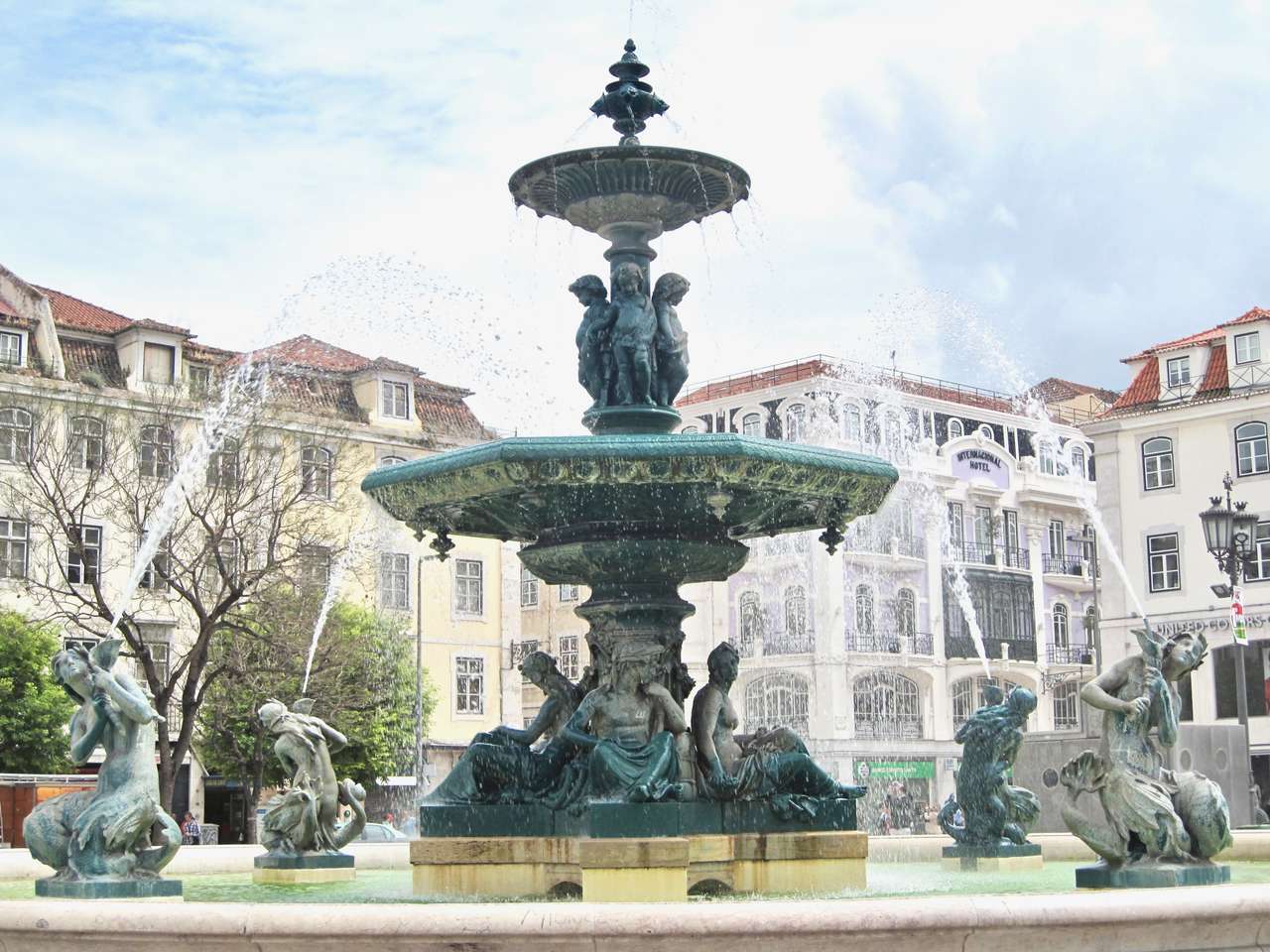 Praça do Rossio, Lisbon online puzzle