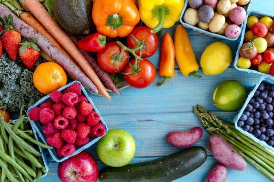 Полезные фрукты и овощи онлайн-пазл