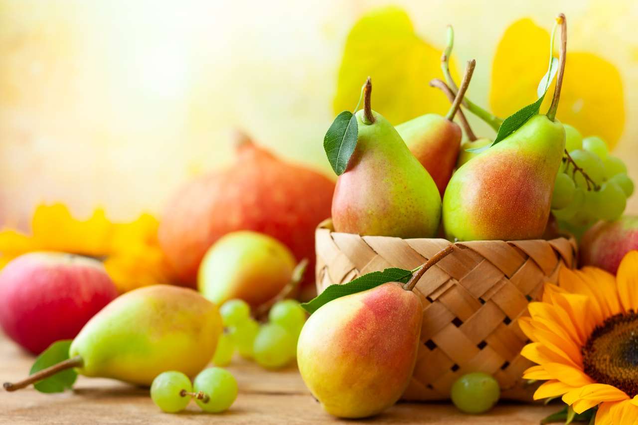 Есенни сезонни плодове, цветя и зеленчуци онлайн пъзел
