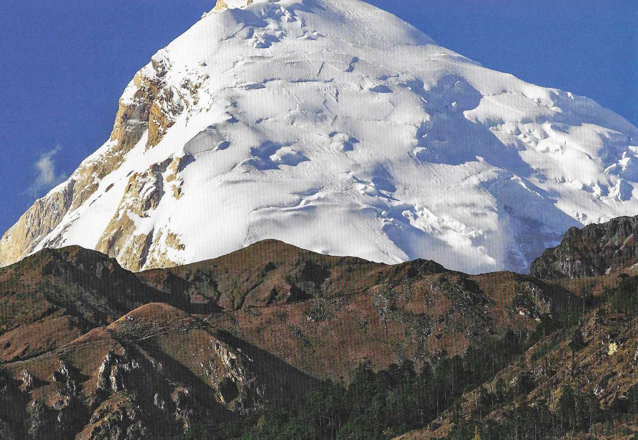Montagne sacrée au Bhoutan 7350 m puzzle en ligne