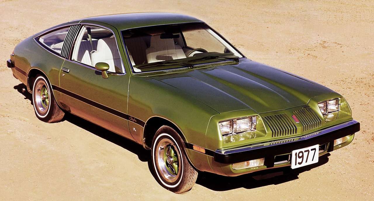 1977 Oldsmobile Starfire halvkombi Pussel online