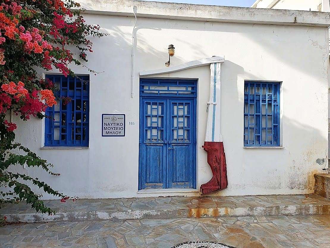 Город Адамас Остров Милос Греция пазл онлайн