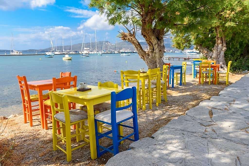 Città di Adamas Isola di Milos Grecia puzzle online