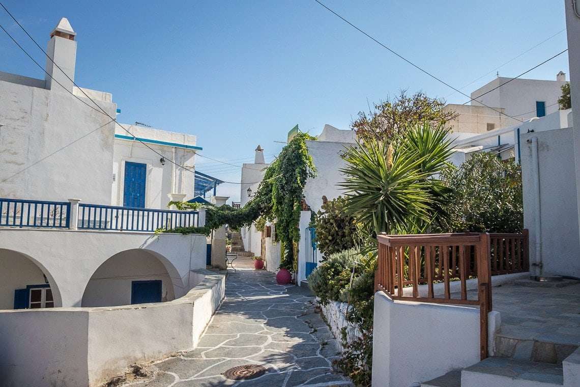Ville de Plaka sur l'île de Milos Grèce puzzle en ligne