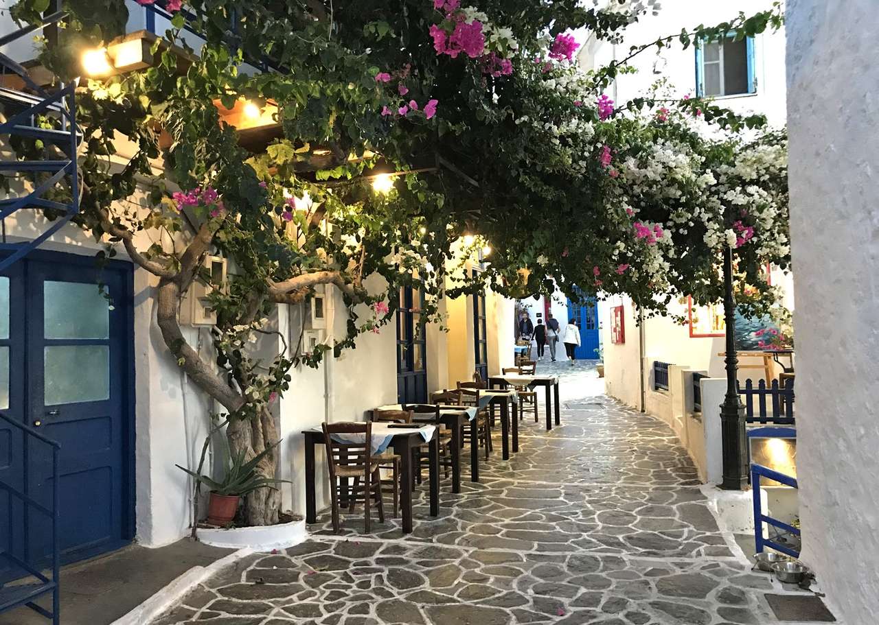 Πόλη της Πλάκας στη Μήλο, Ελλάδα παζλ online