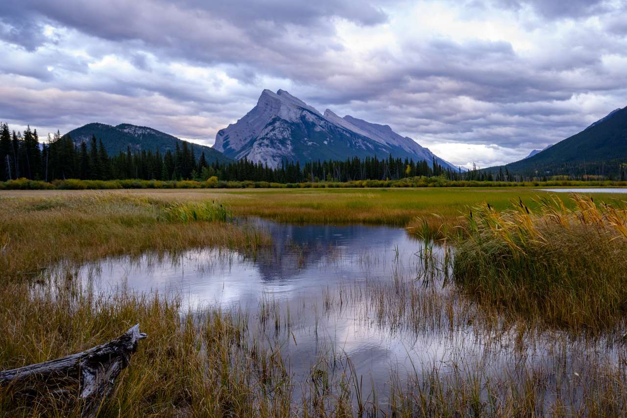 Vermillion Lake bij zonsondergang Alberta Canada online puzzel