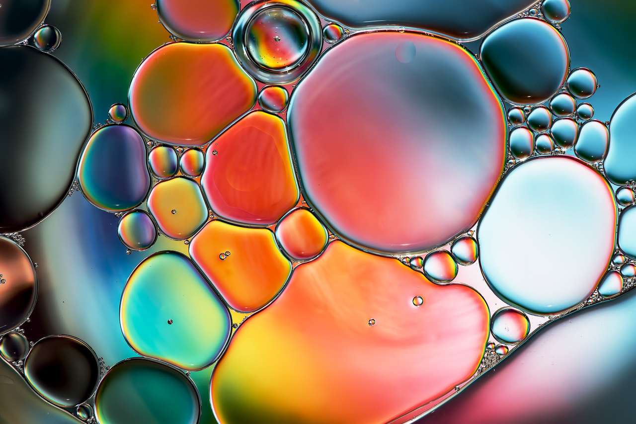 Vattenbubblor abstrakt pussel på nätet