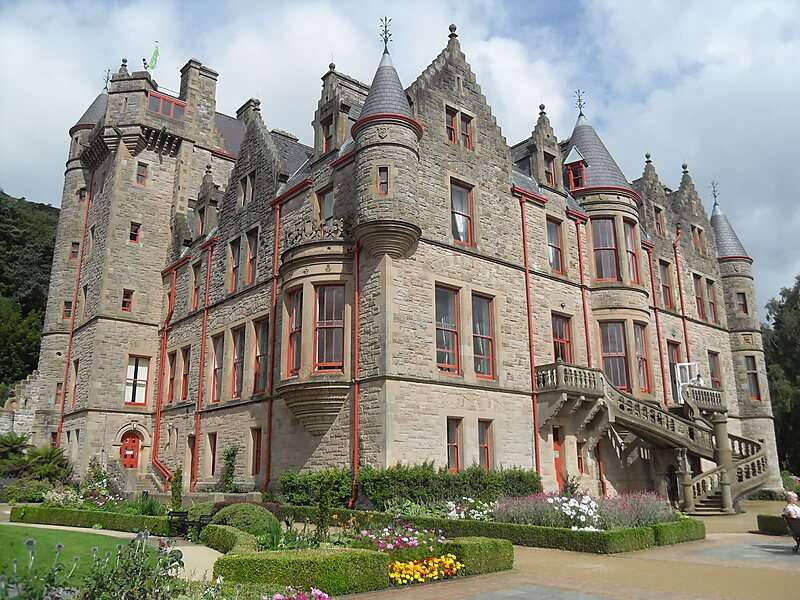 Замок Белфаст в Северной Ирландии онлайн-пазл