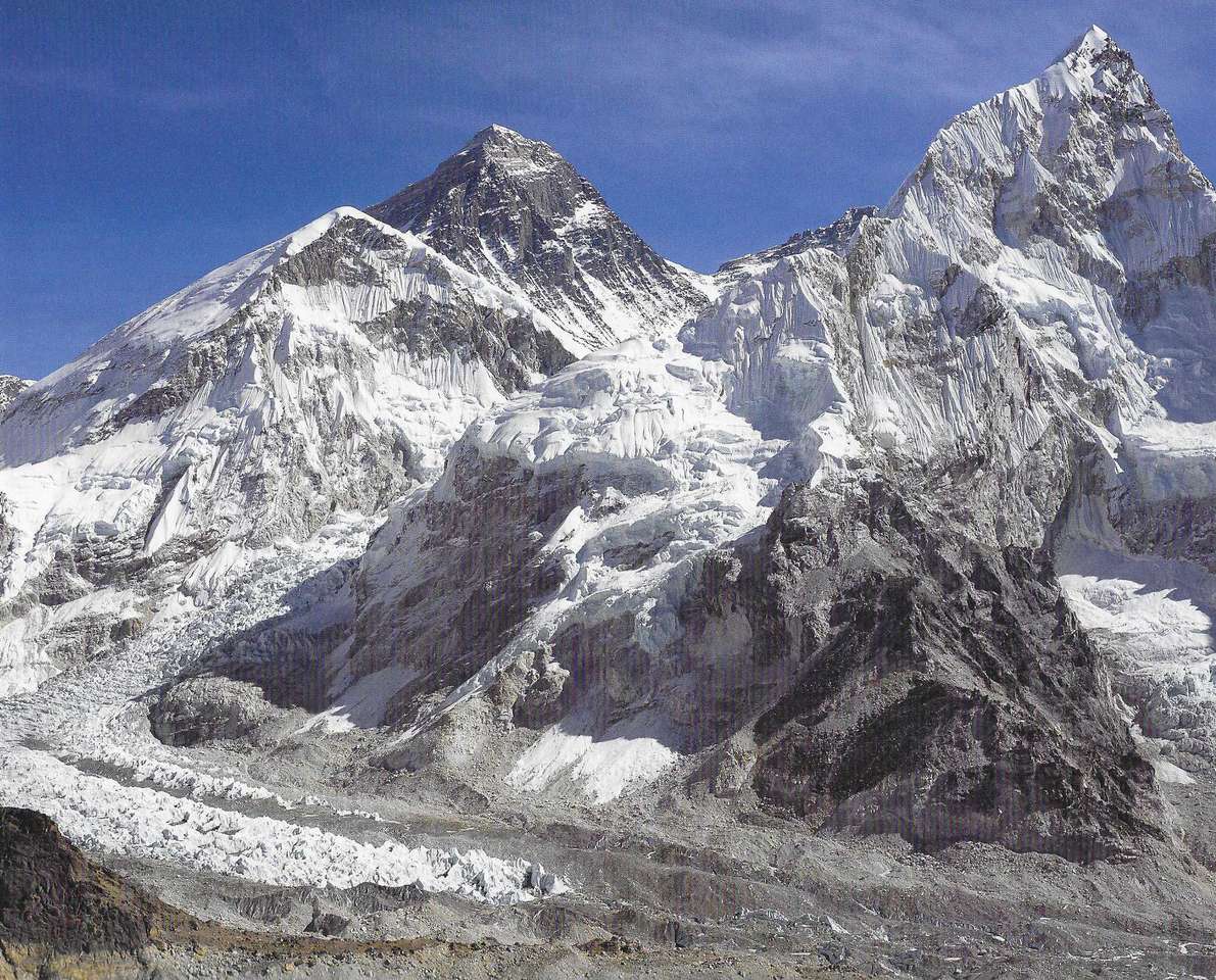 Monte Everest 8848 m en el Himalaya rompecabezas en línea