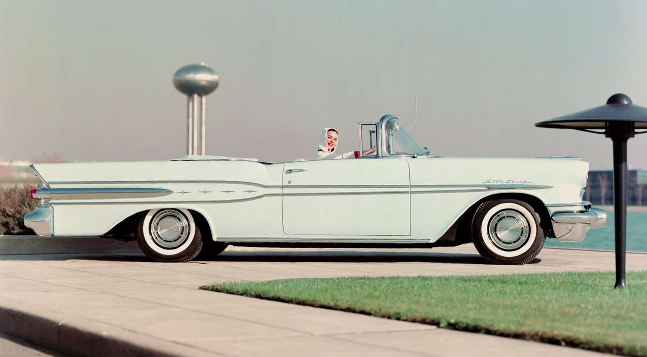 Кабріолет Pontiac Star Chief 1957 року випуску пазл онлайн