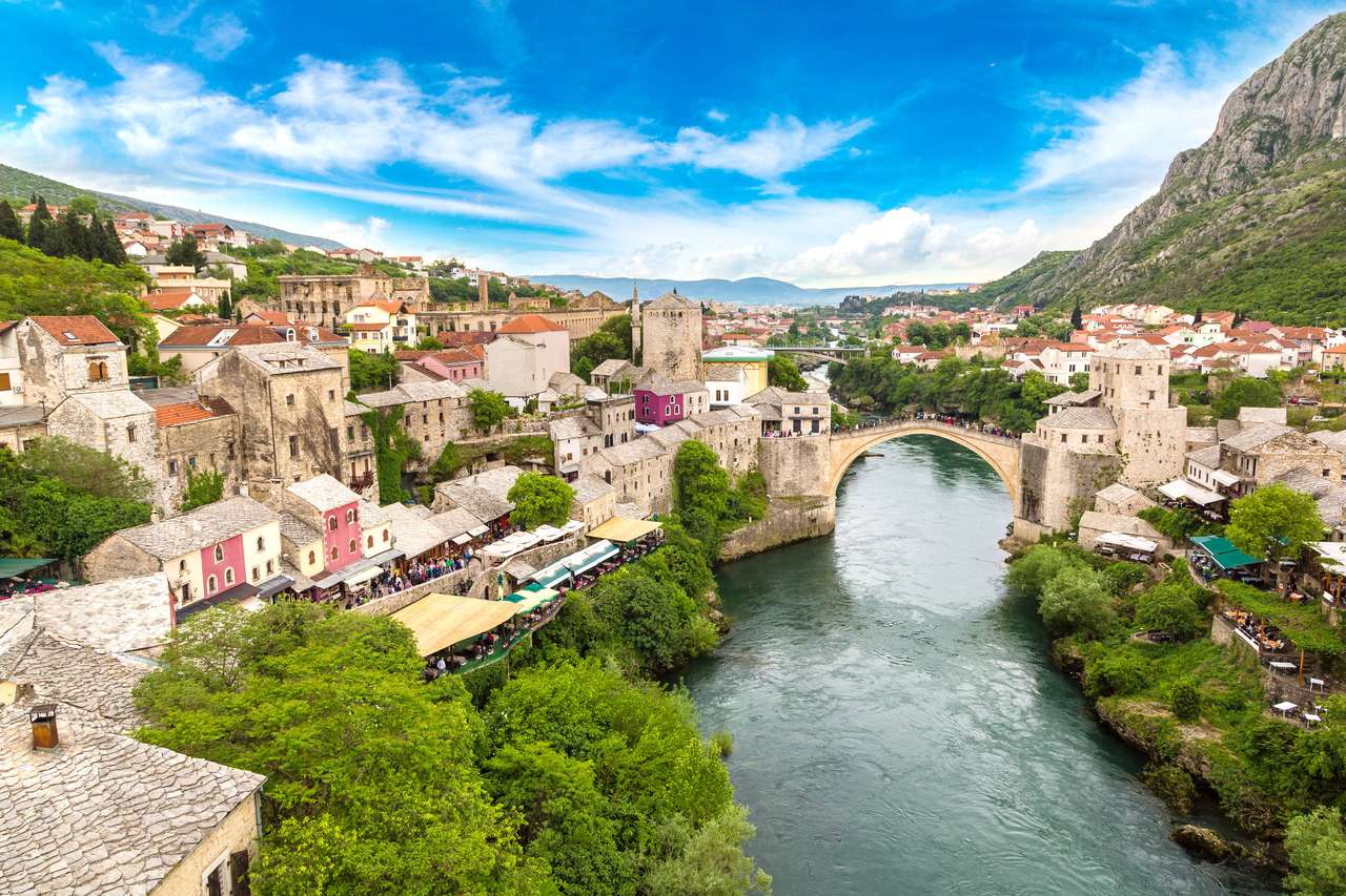 Η Παλιά Γέφυρα στο Μόσταρ, Βοσνία-Ερζεγοβίνη online παζλ