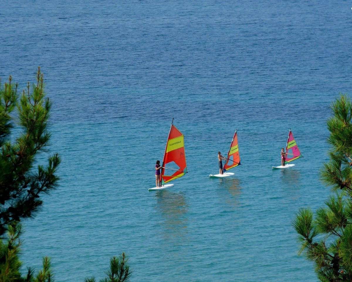 Windsurf in mare puzzle online