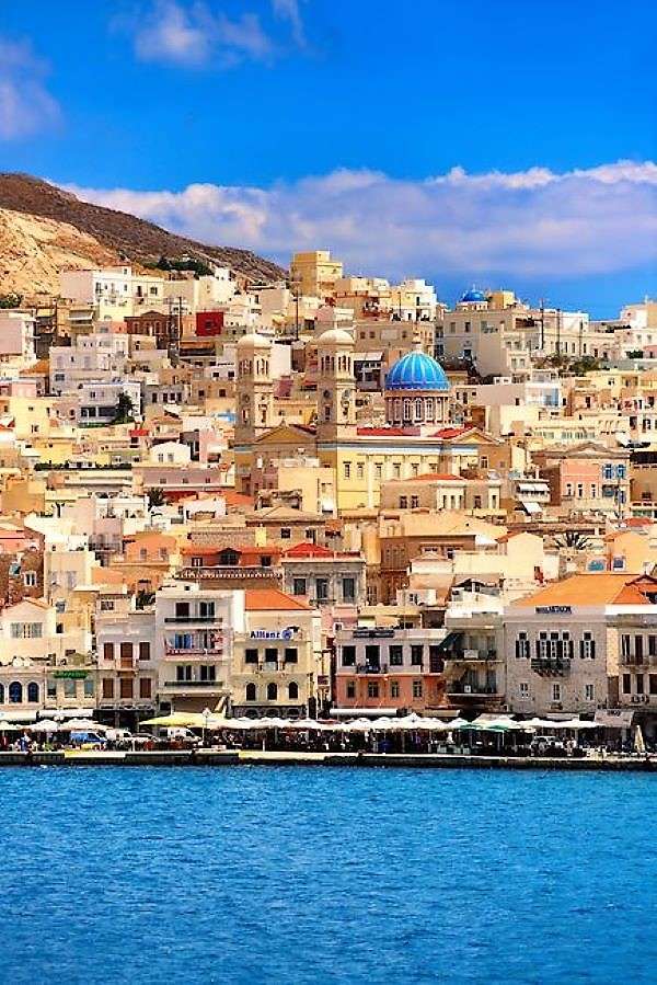 Ελληνικό νησί Σύρος Άνω-Ερμούπολη παζλ online