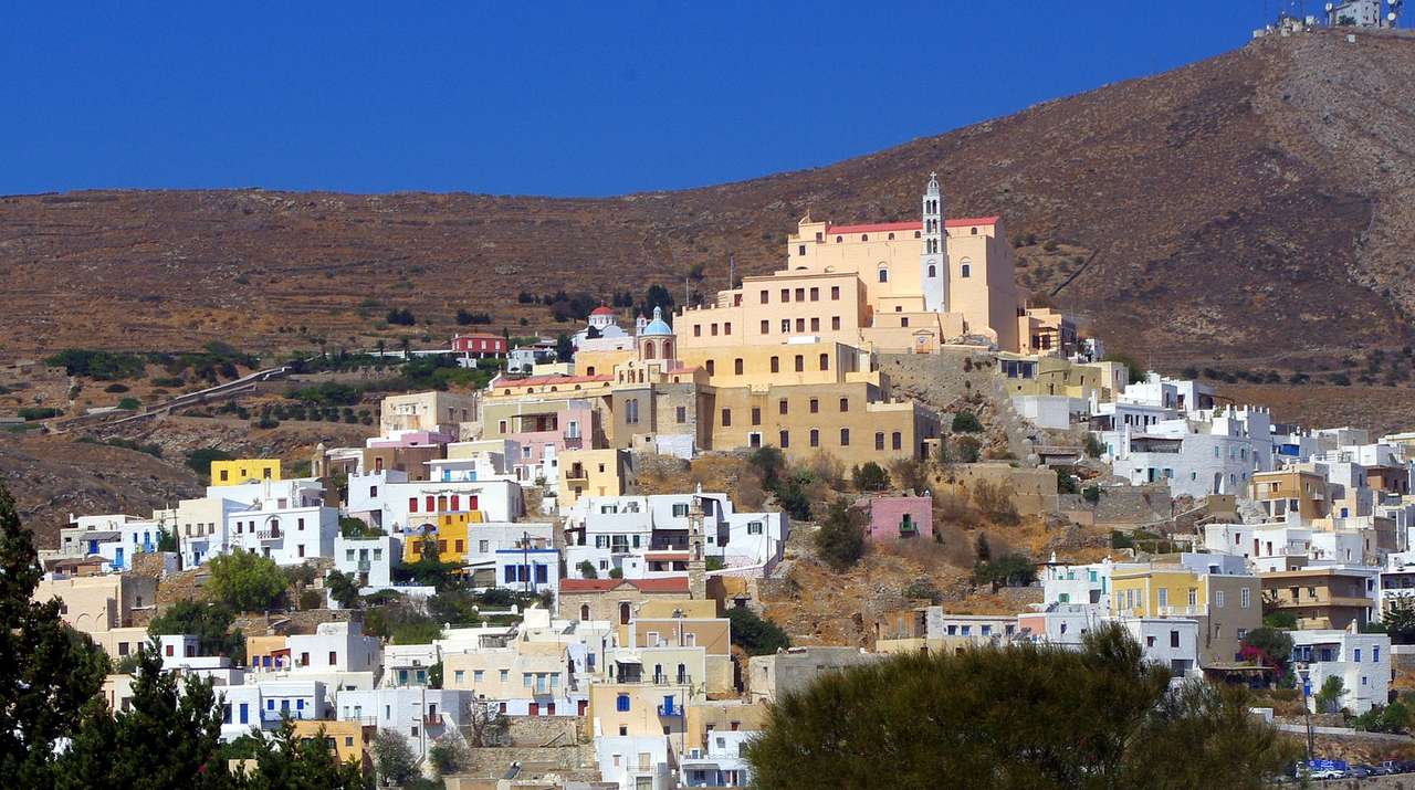 Грецький острів Сірос Ано-Ермуполіс онлайн пазл