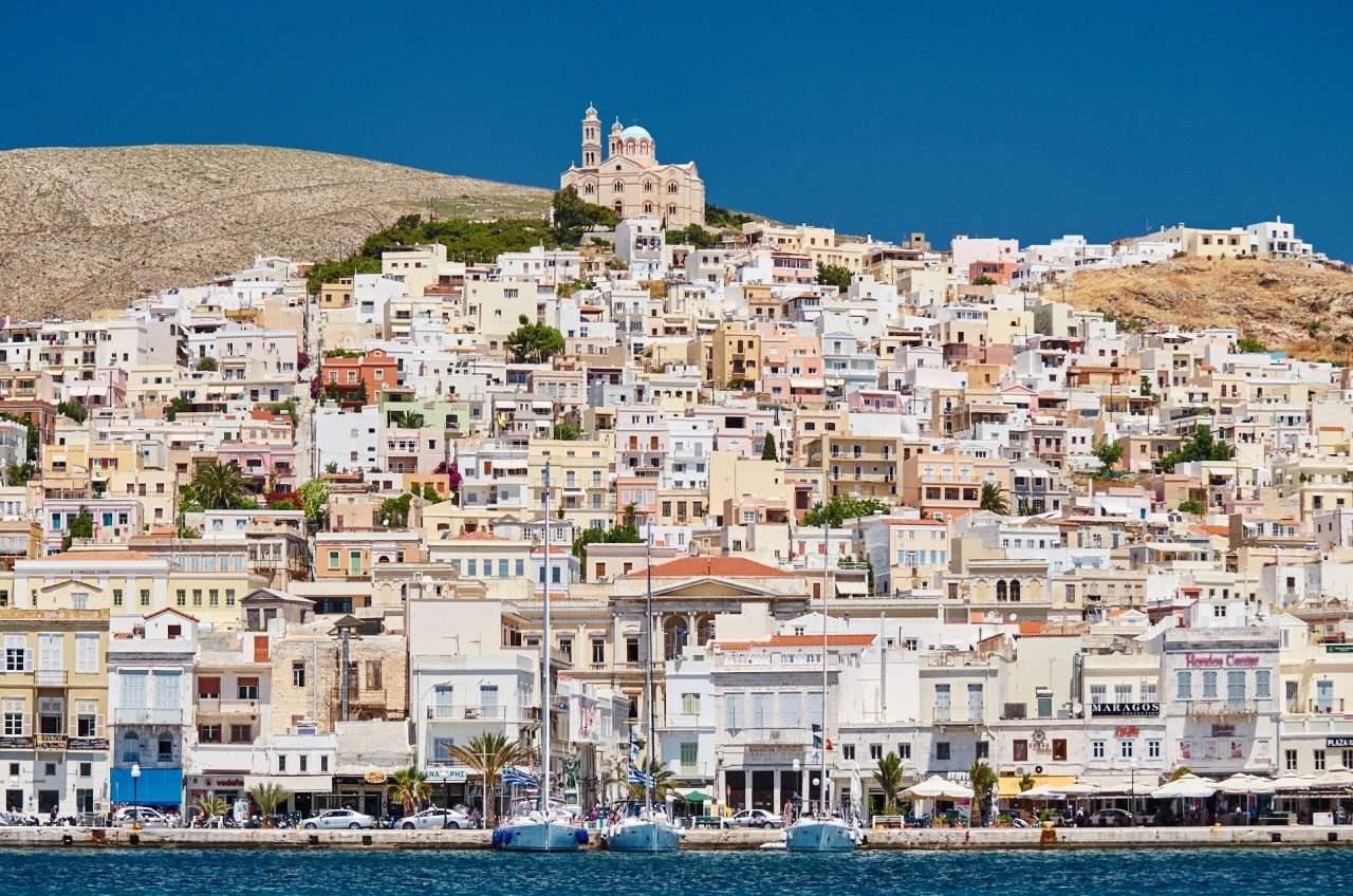 Isla griega de Syros Ano-Ermoupolis rompecabezas en línea