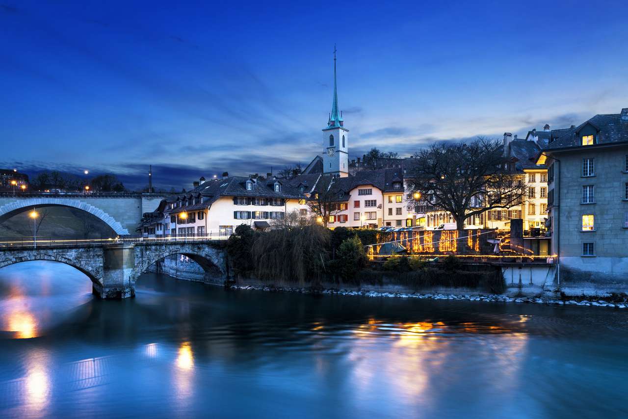 Kilátás Bern óvárosának alsó végére online puzzle