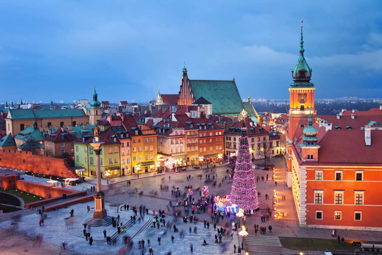 Vackra gamla stan i Warszawa i Polen Pussel online