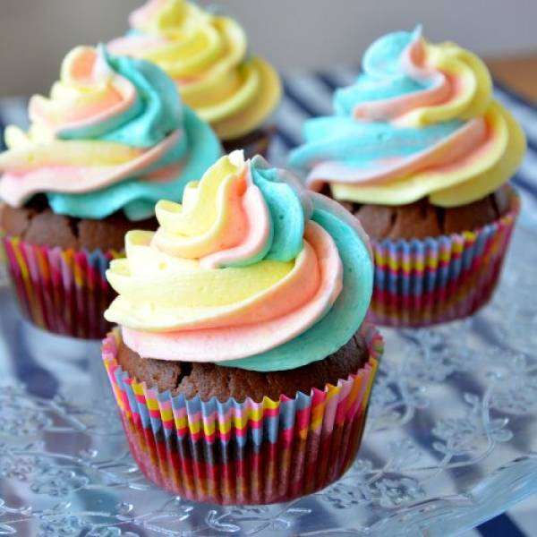 Regenboog cupcakes legpuzzel online