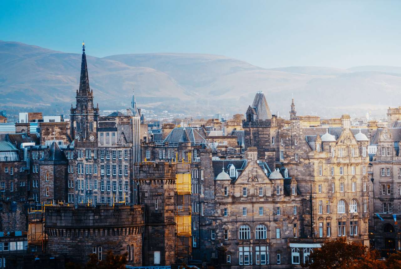 De stadshorizon van Edinburgh van Calton Hill., Verenigd Koninkrijk online puzzel