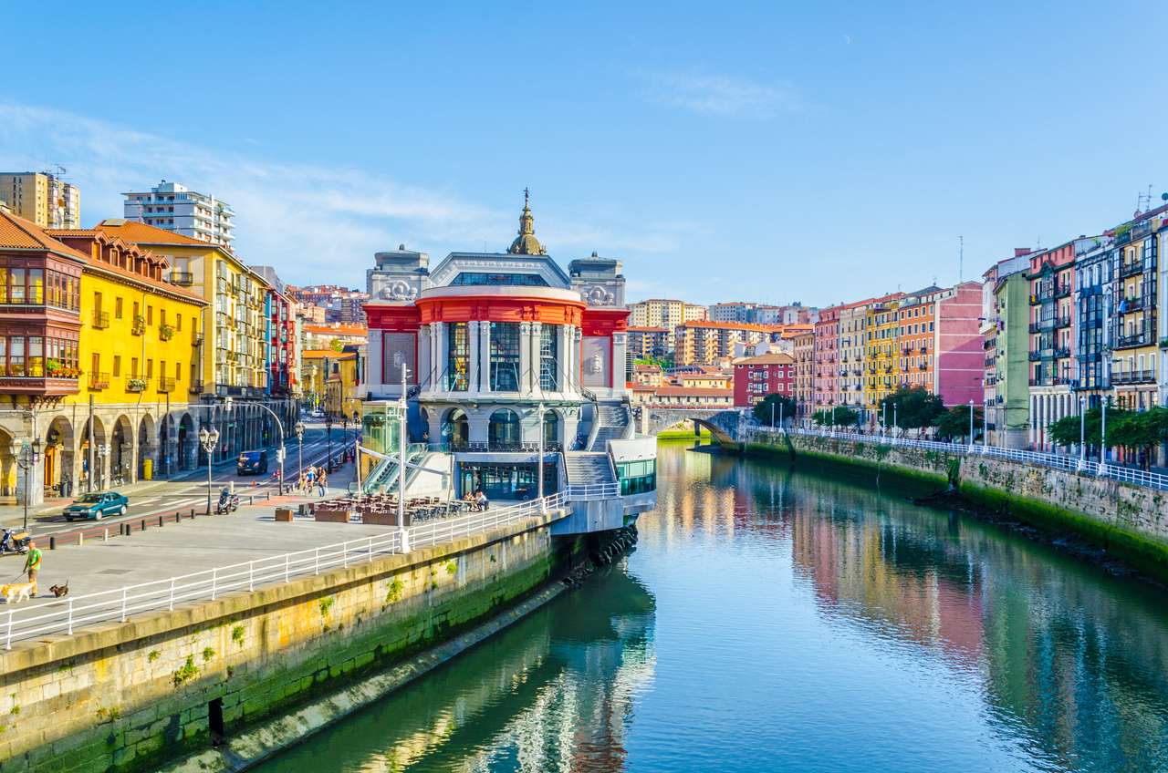 Ribera-markt in de Spaanse stad Bilbao legpuzzel online