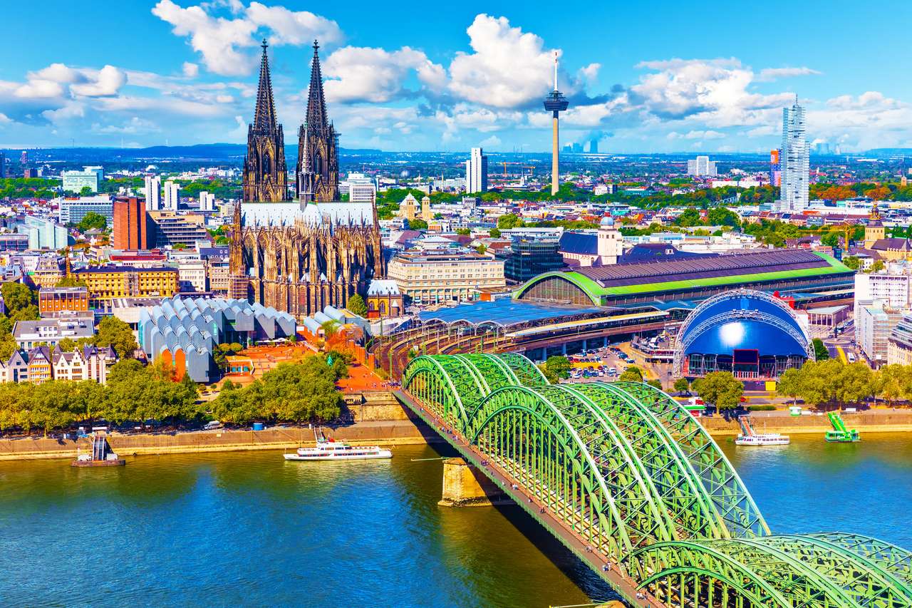 Köln vagy Koln, Észak-Rajna-Vesztfália, Németország online puzzle