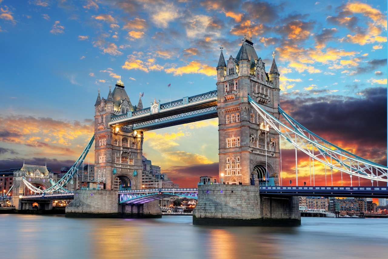 Тауэрский мост в Лондоне, Великобритания онлайн-пазл