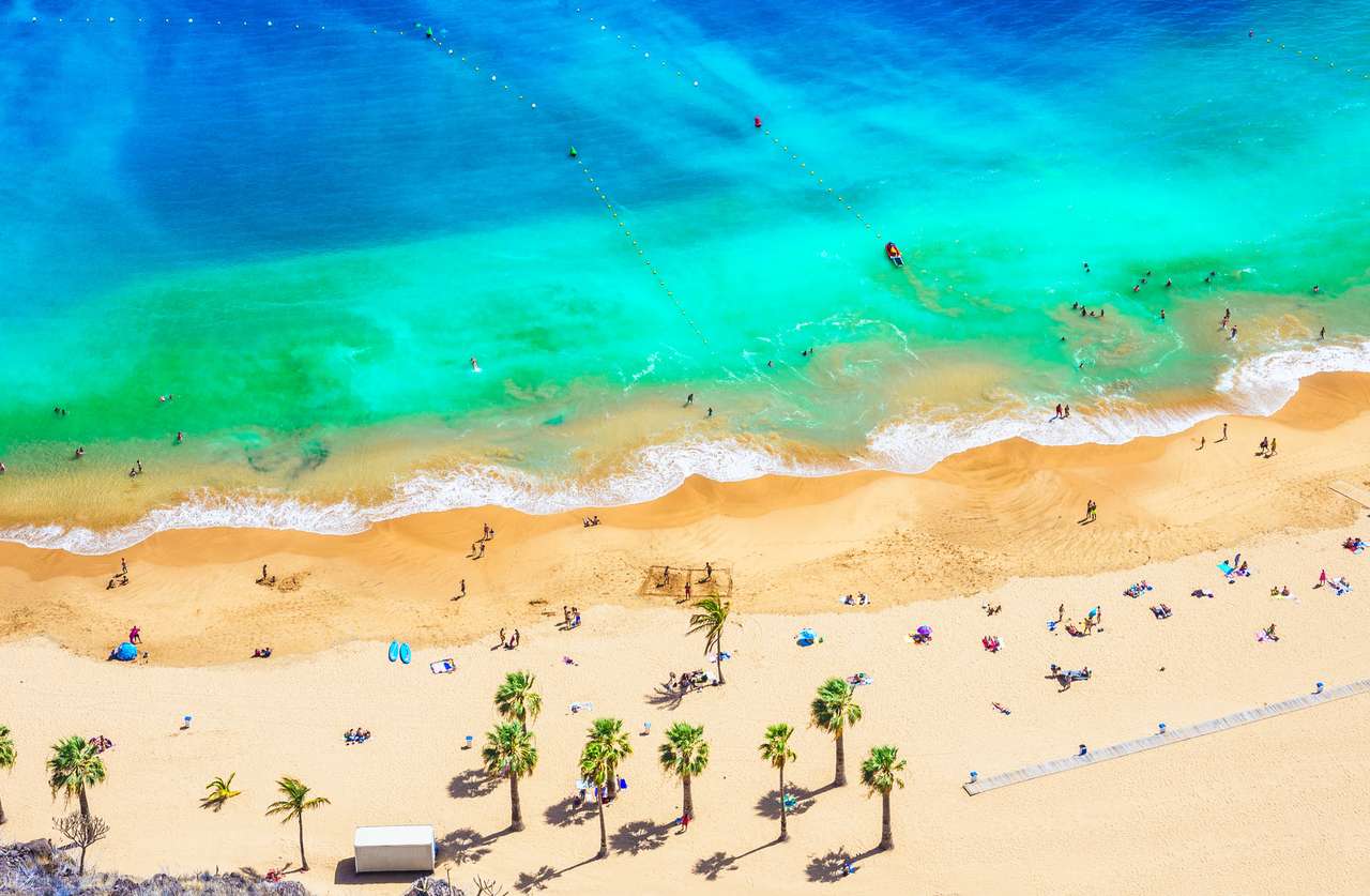 Spiaggia Las Teresitas, Tenerife, Isole Canarie puzzle online