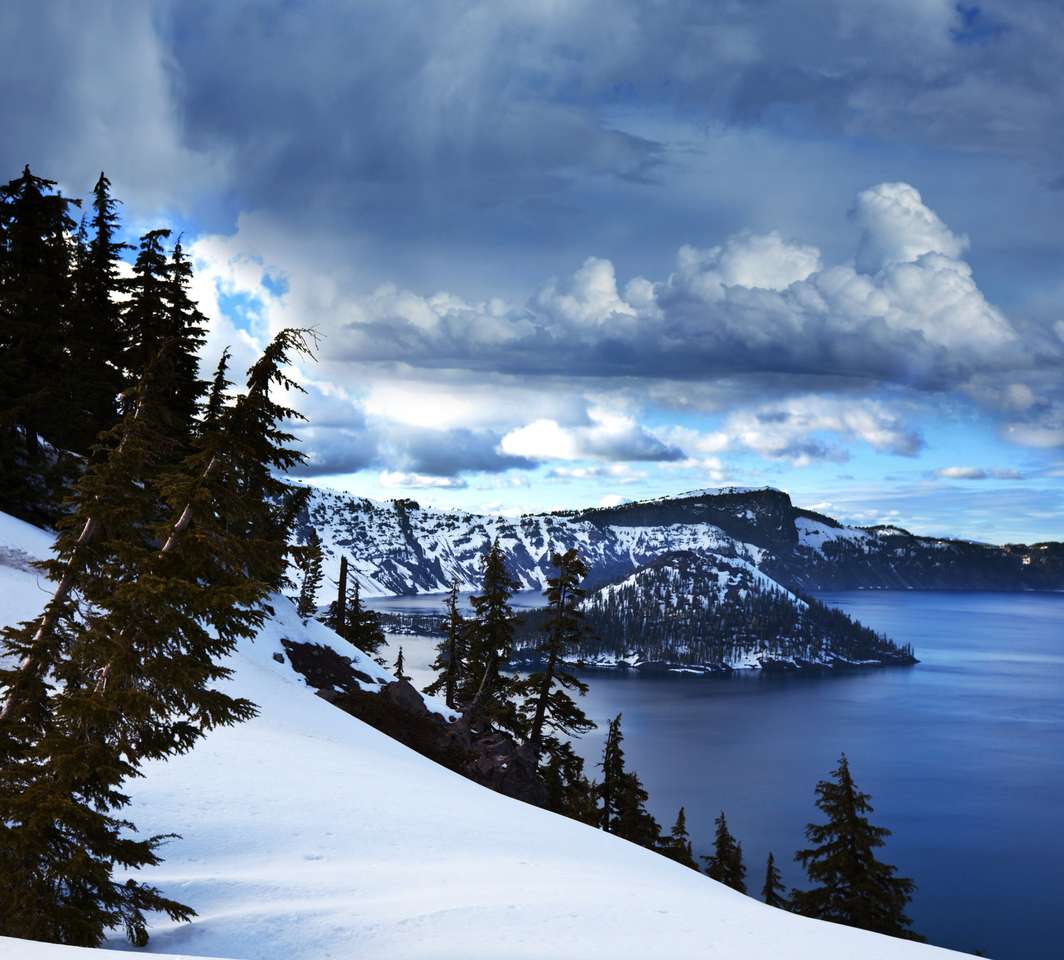 Crater Lake Pussel online