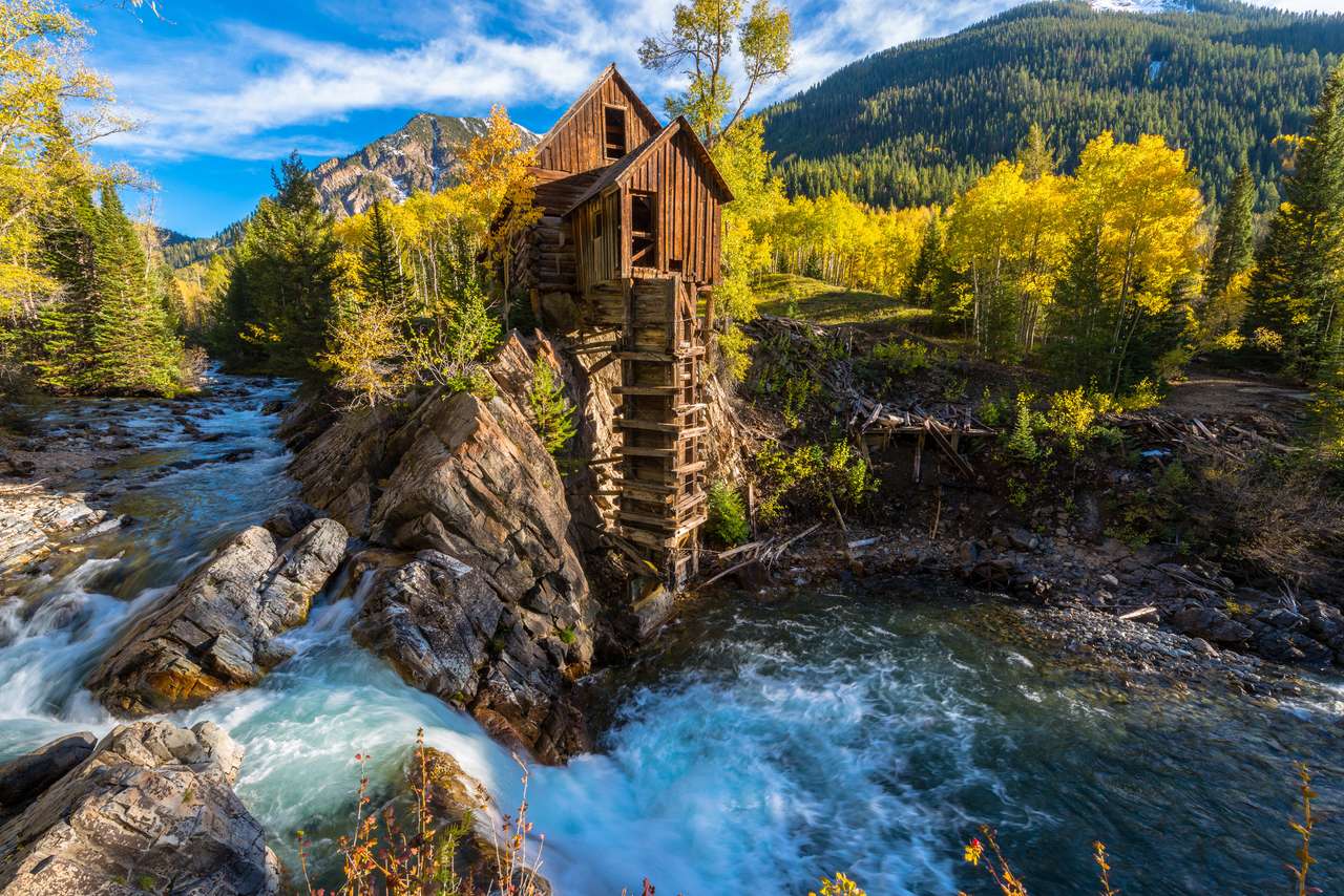 Crystal Mill Wooden Powerhouse online παζλ