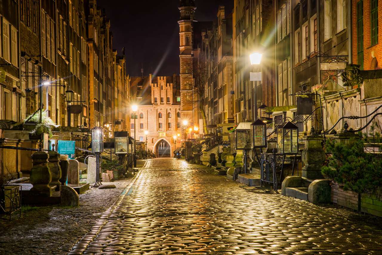 vackra gamla gator i Gdansk Pussel online