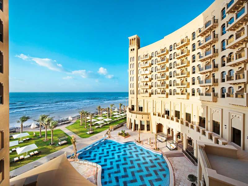 Arabské emiráty - výhled na pláže a moře z hotelu online puzzle