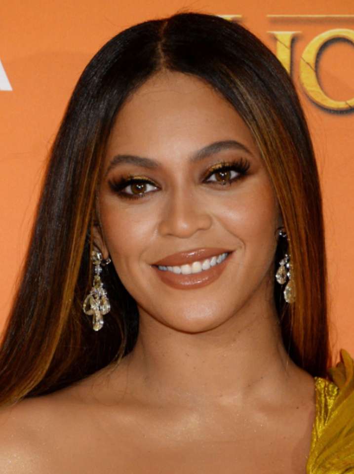 Beyonce Knowles jigsaw puzzle online