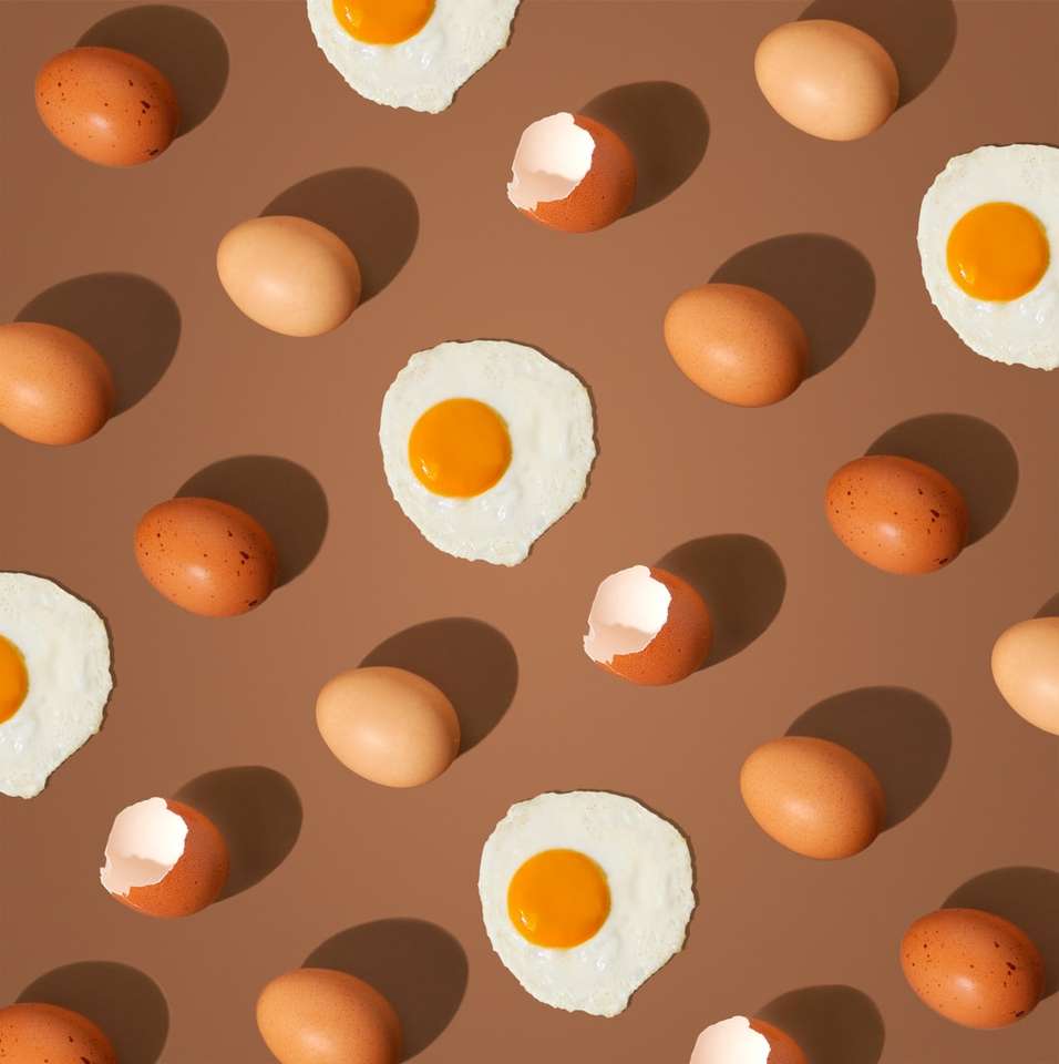 lot de ouă brune și albe jigsaw puzzle online