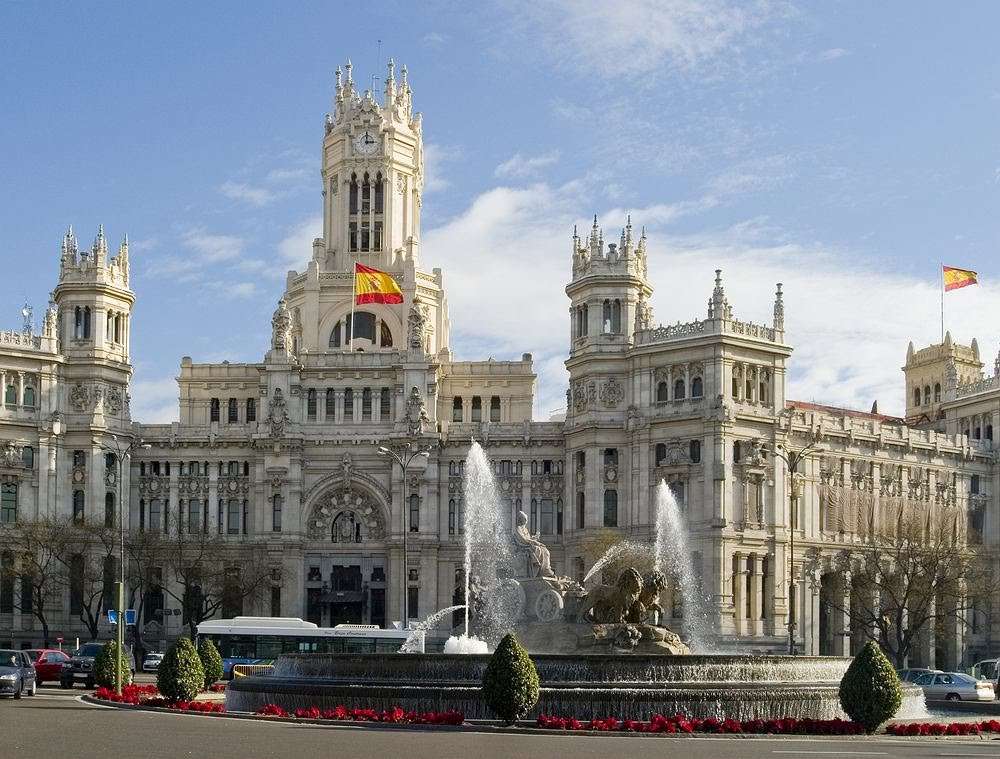 Een paleis in het centrum van Madrid online puzzel