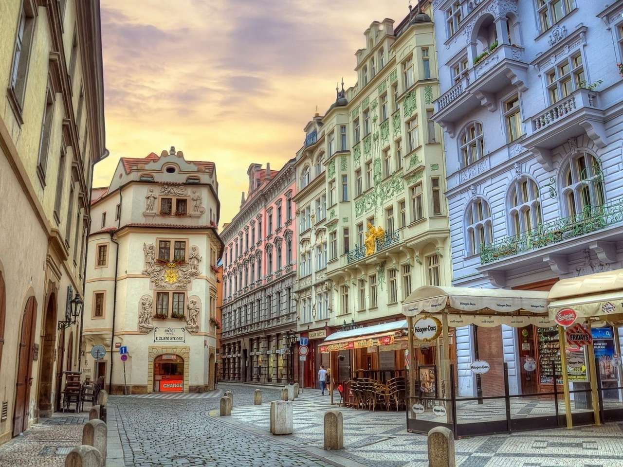 Старый город - Чехия онлайн-пазл