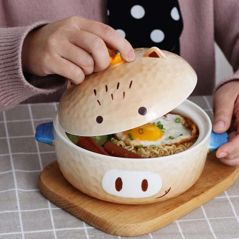 Суп в глиняной посуде с крышкой пазл онлайн