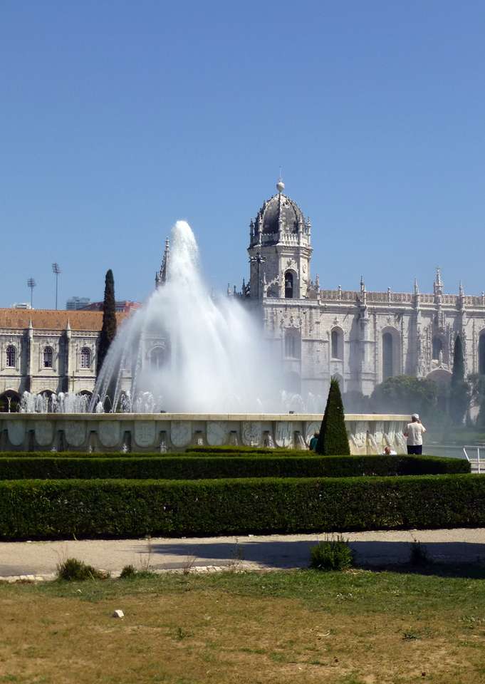 фонтан в лиссабоне онлайн-пазл