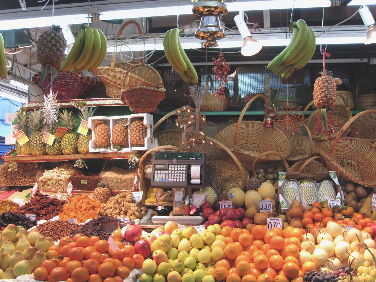greengrocers in the market online puzzle
