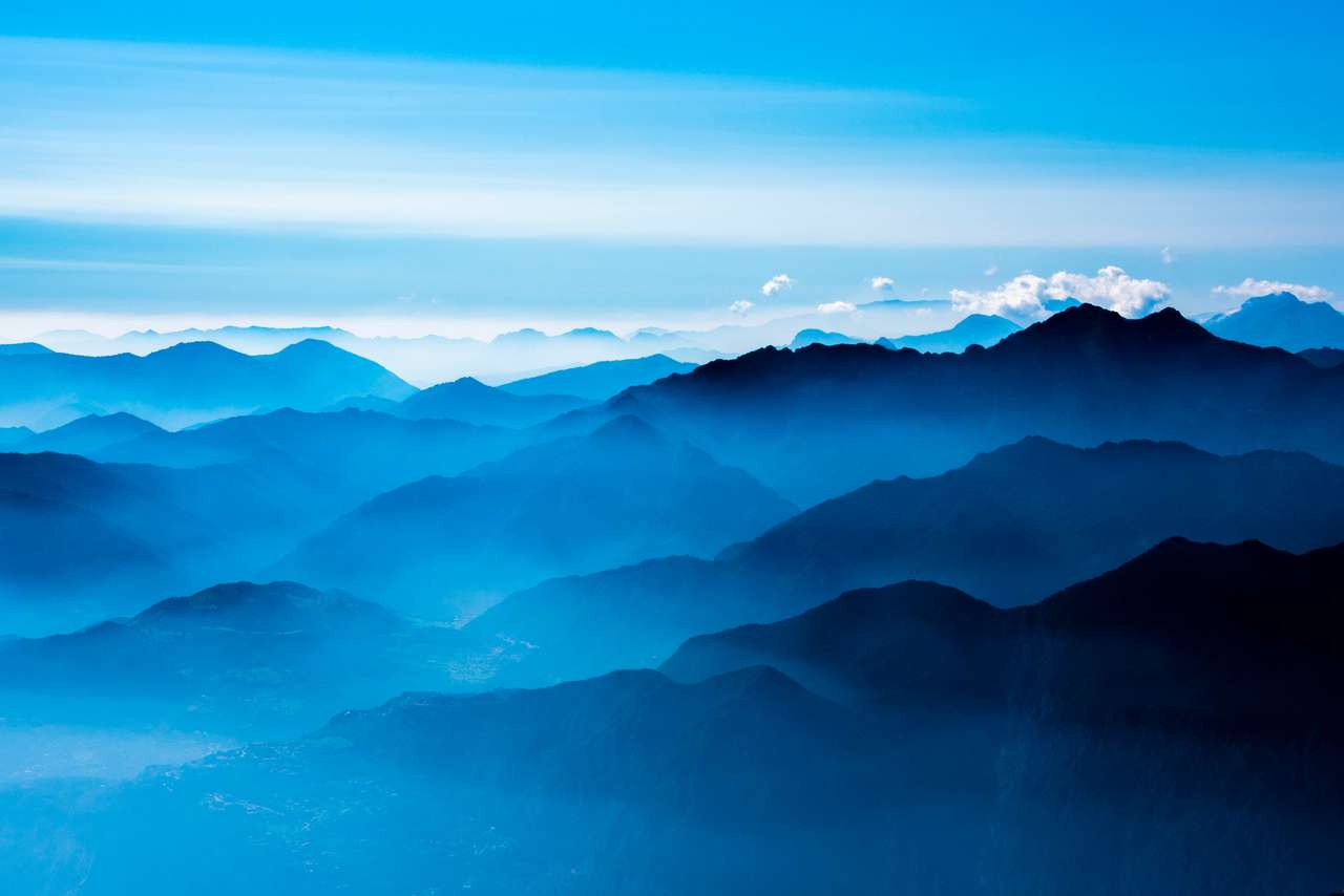 Альпы вокруг озера Гарда, Тренто, Италия онлайн-пазл
