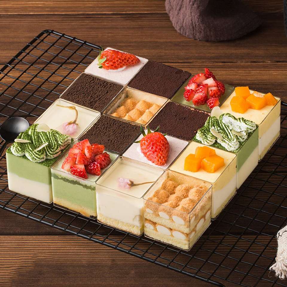Various pieces of cake online puzzle