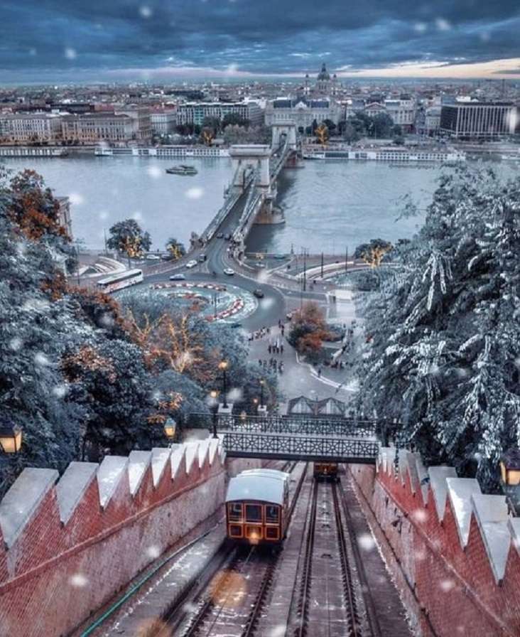 Budapest d'inverno. puzzle online