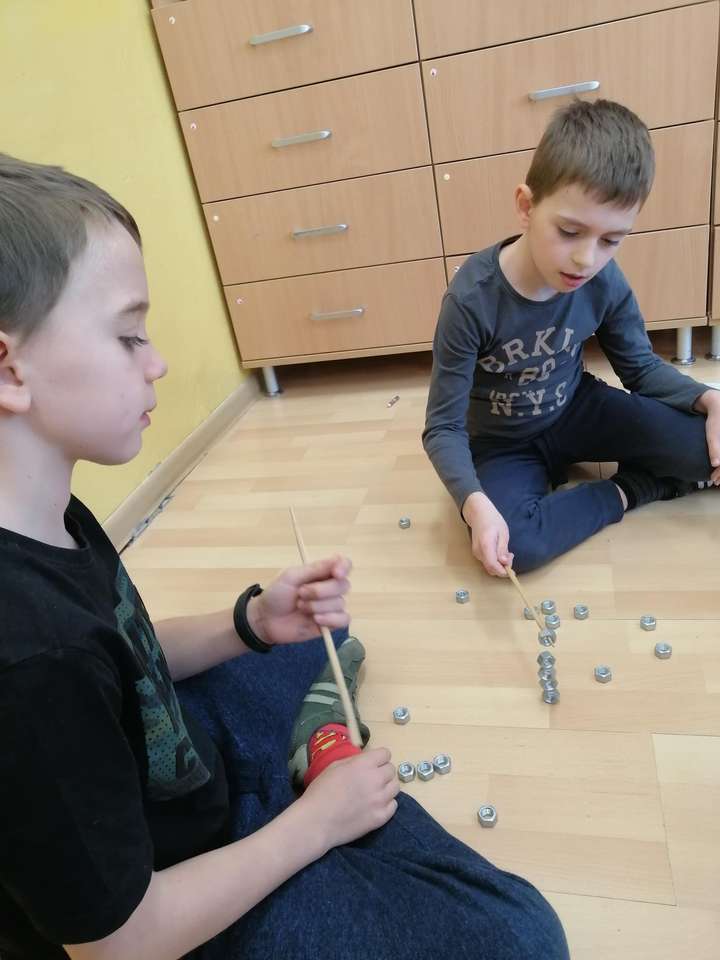 Sărbătoarea școlii a 2-a jigsaw puzzle online