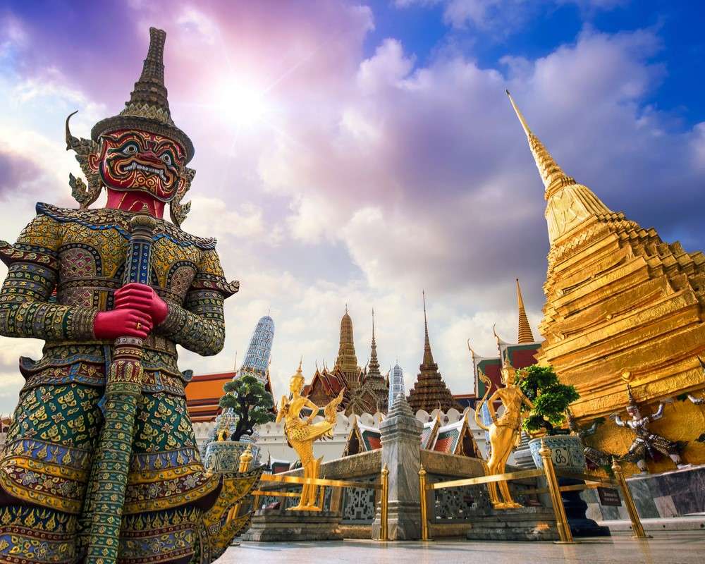 Templul din Bangkok jigsaw puzzle online